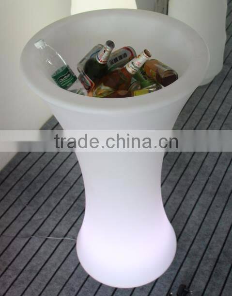 Ice bucket with LED light remote control