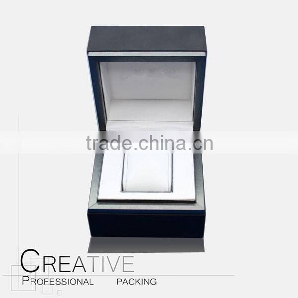 Black plastic single watch box wholesale