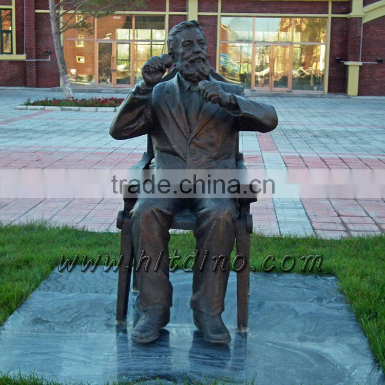 Famous person figurines by professionally manufacture