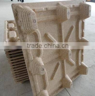 Recycling wood waste wood pallet machine