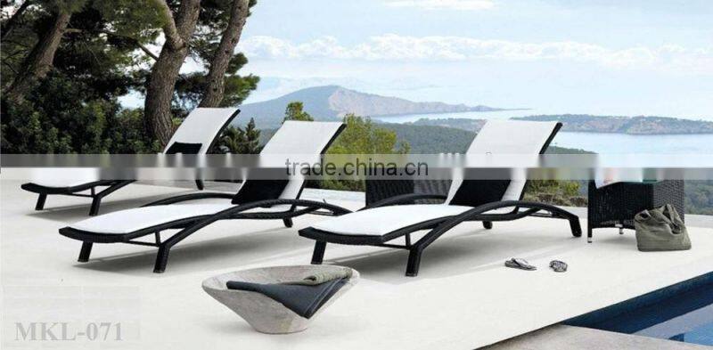 Wicker Outdoor Rattan Sunbed - Synthetic rattan sun lounger furniture