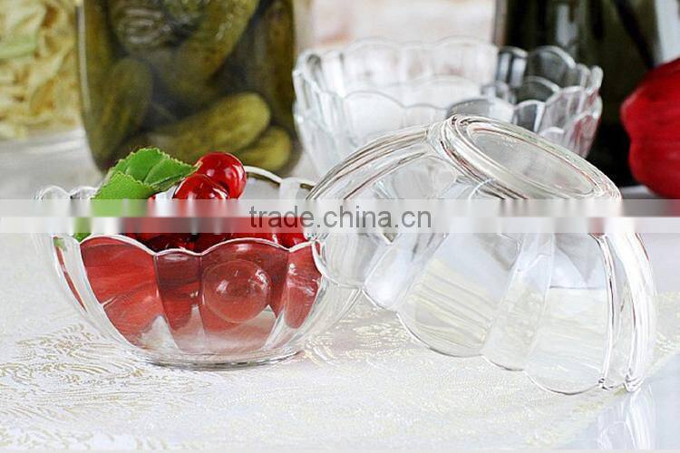 glass salad bowl with emboss