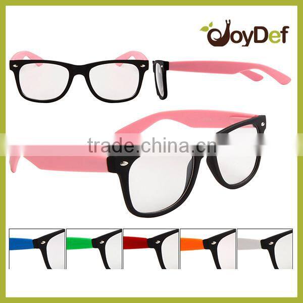 2016 The newest wholesale high quality cheap vintage style eyewear holiday sunglasses with lens