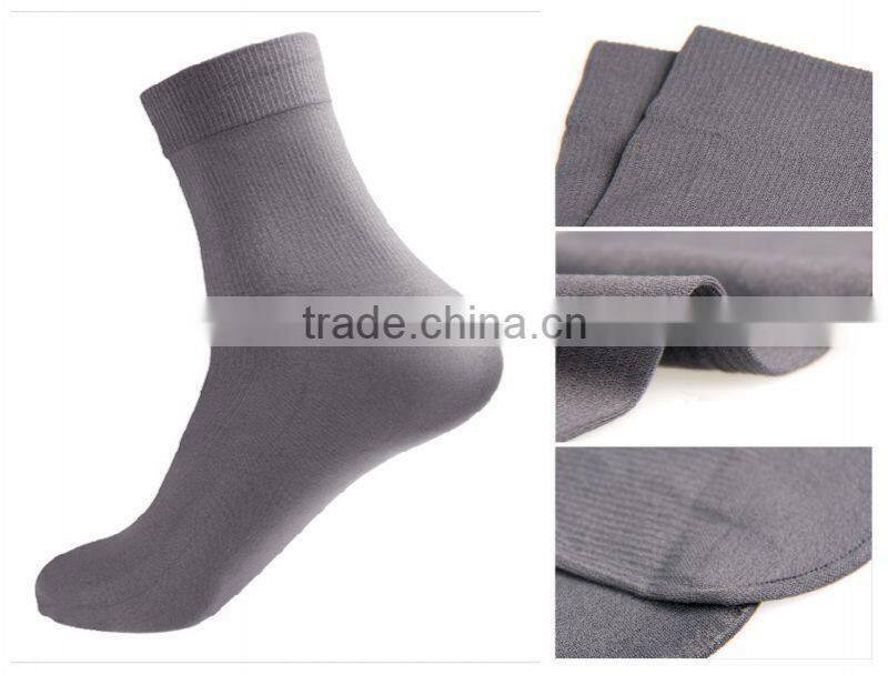 Men Casual Socks Sport Thin Soft Socks Silk Stockings