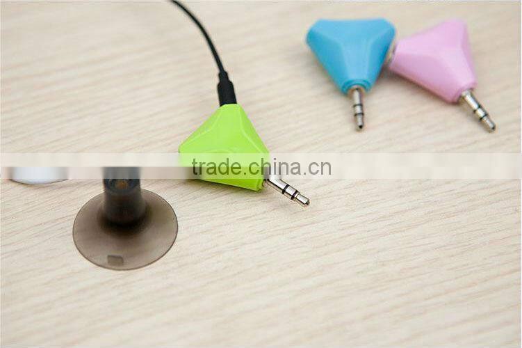 Hot Selling novelty male to female Earphone Splitter with suction stand,Promotional gift
