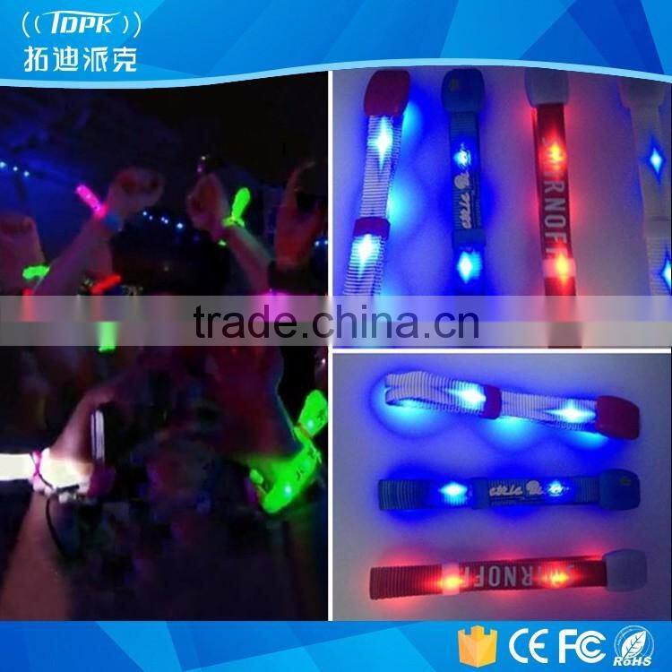 Customized Party Supplies Silicone Remote Control for LED Bracelet