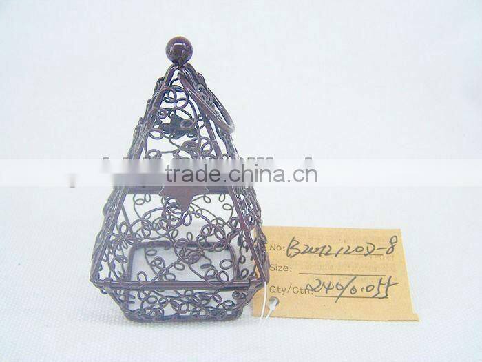 Wire Chocolate gif packaging box with a square base