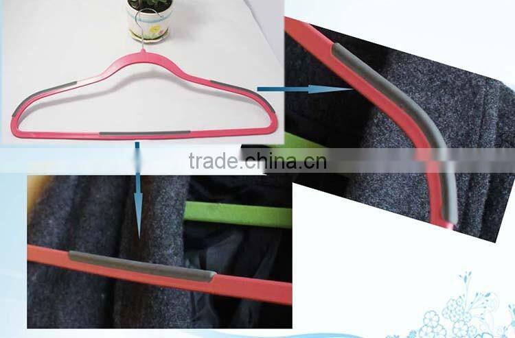 Plastic bag hanger