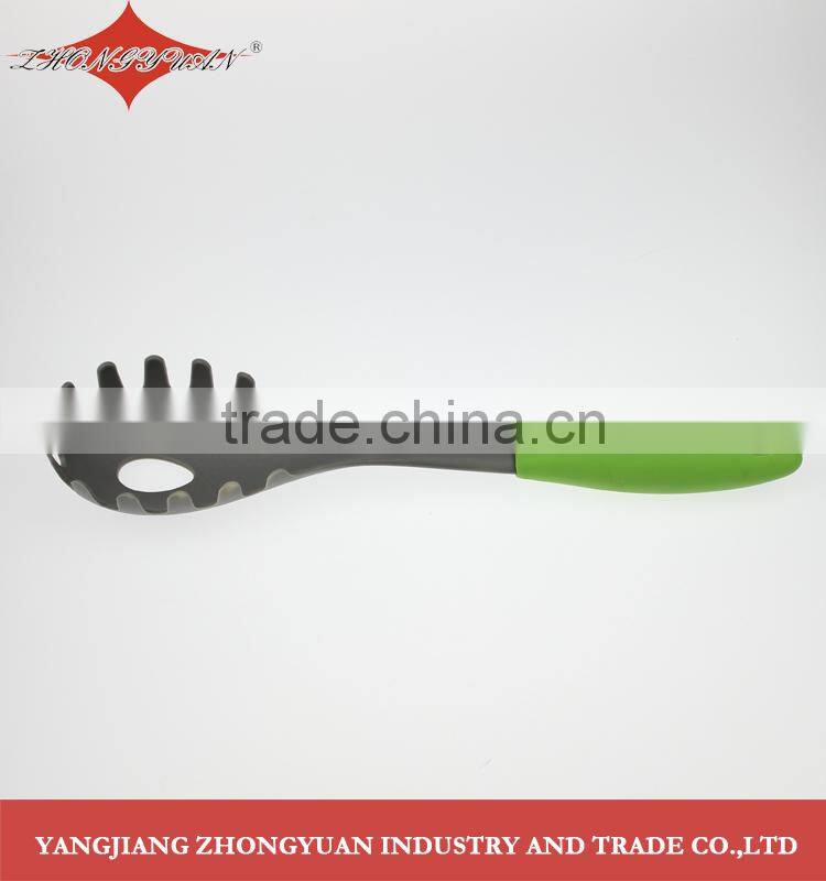 Hot sale non-toxic colorful funny kitchen tools nylon kitchen utensils set