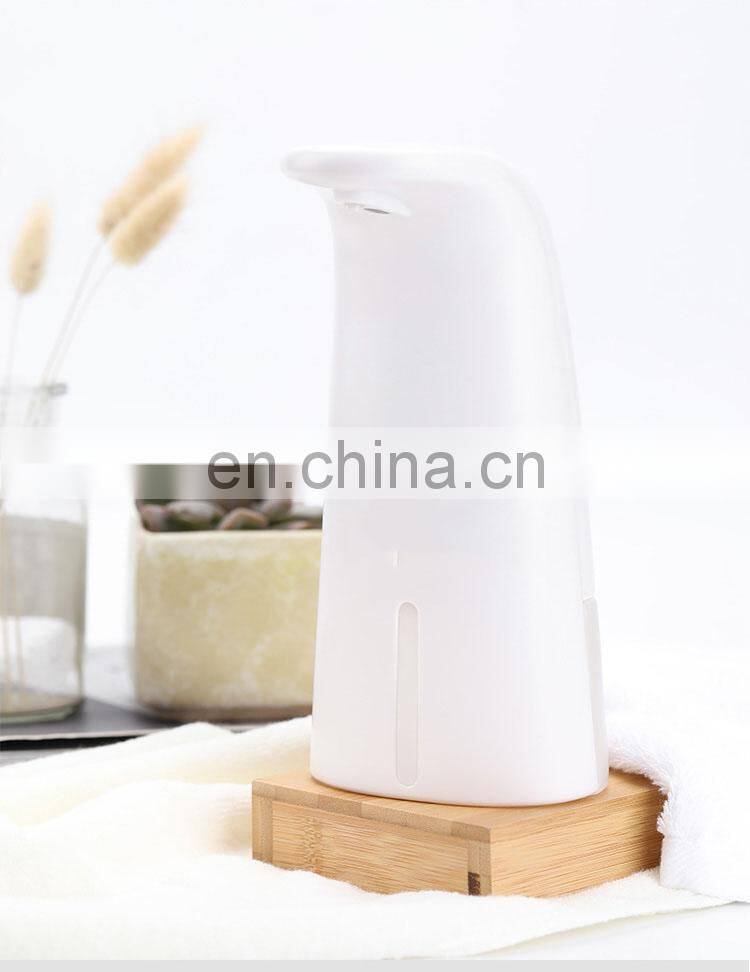 2002 Wholesale Plastic Automatic Sensor Soap Dispenser Hand Sanitizer