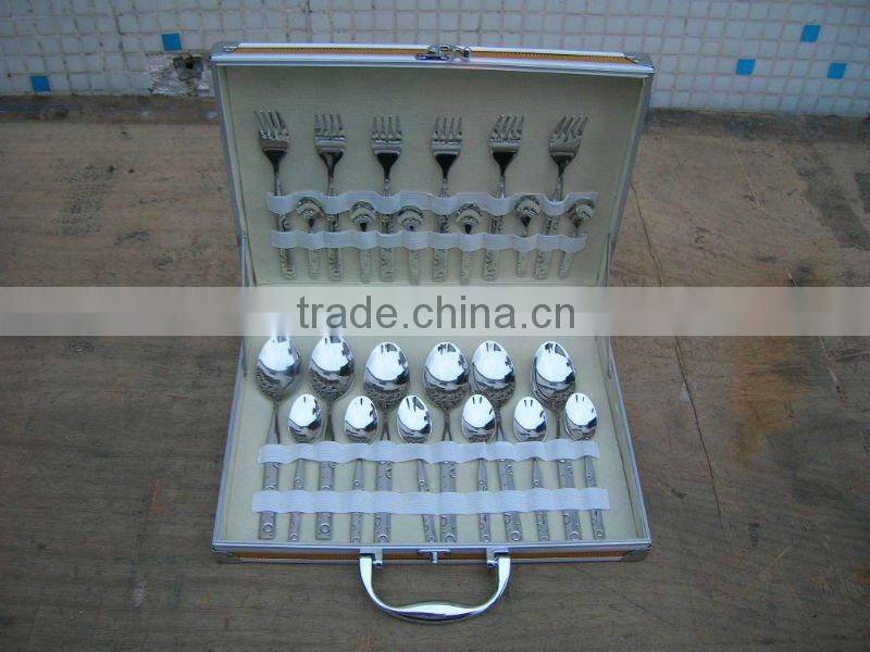 72 pcs tableware/flatware set/cutlery set with wooden box