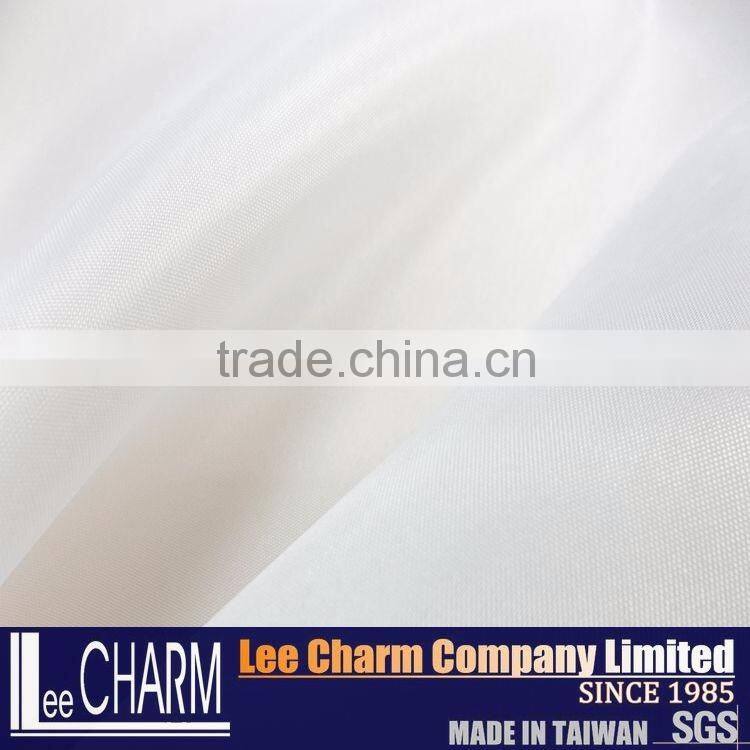 Made in Taiwan 180T 100 Polyester Bleaching Pongee Taffeta Fabric for Artificial Flower Decoration