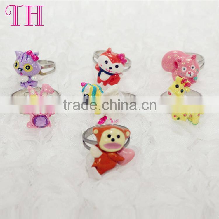 happy glitter face shaped ring plastic toy kids finger plastic ring for children