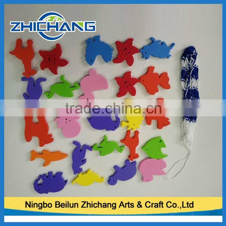 Low cost cute plastic bath toy