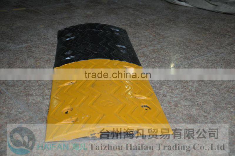 1000*380*50mm High quality hot sell rubber speed hump for crossing/heavy strength rubber speed hump used on road for safety