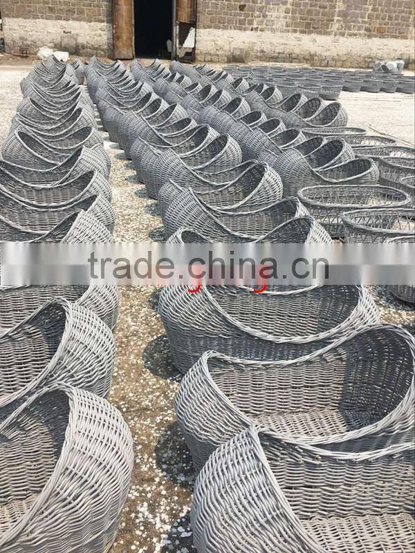 Pod Wicker moses basket in white