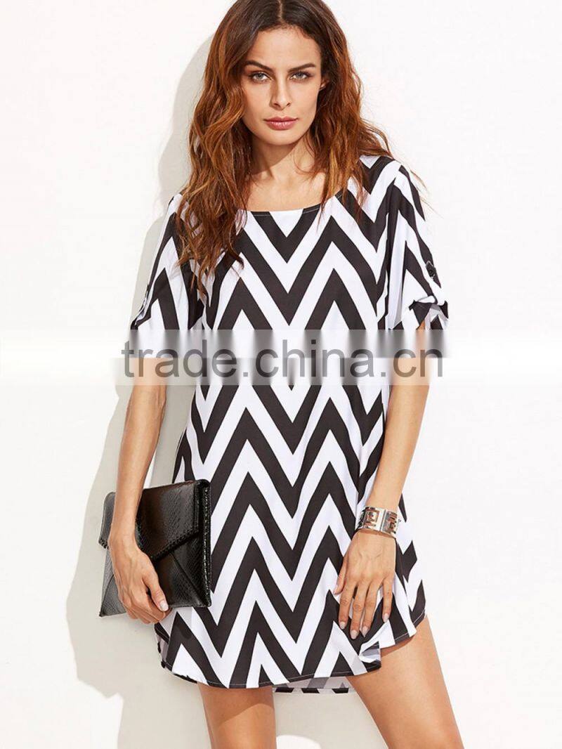 Black And White Chevron Print Shift Dress with High Quality