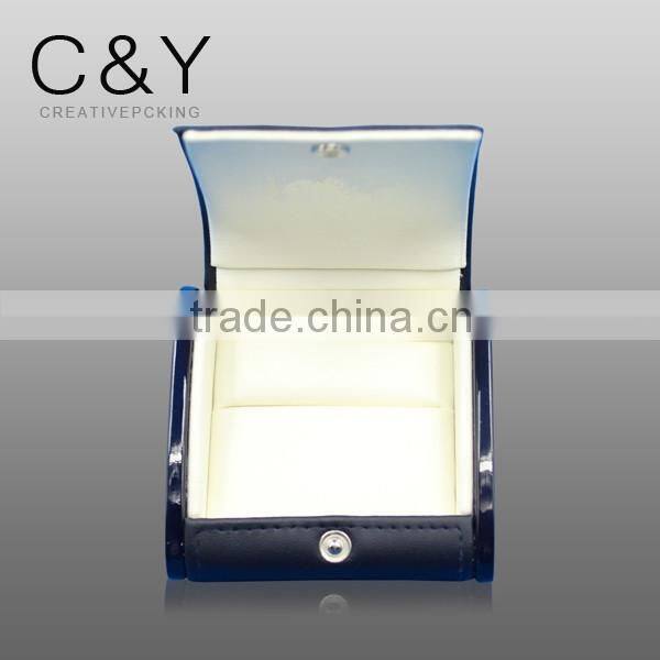 Wooden Base PU Leather Lid Jewelry Box Ring Box