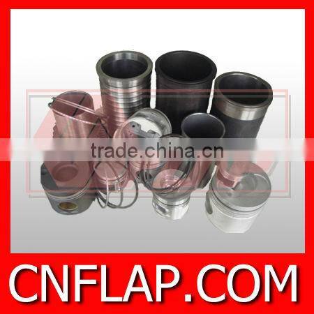 Chainsaw piston
