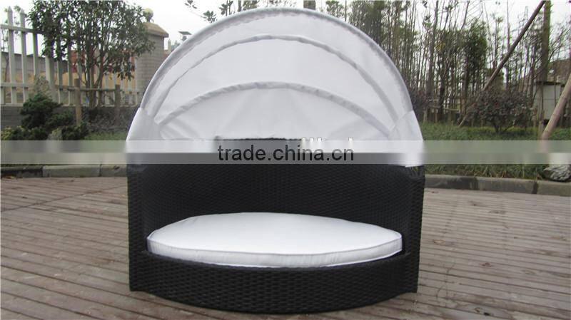 Leisure Poly Dog Bed Rattan Pet Bed With Canopy