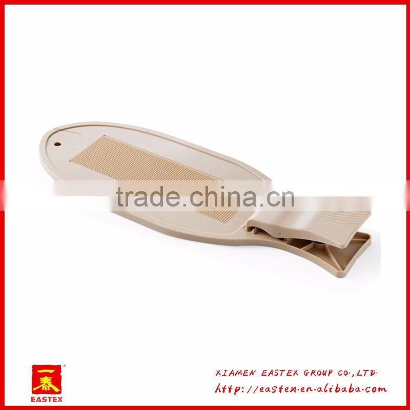 Kill the fish cutting board holder fish shape cutting board