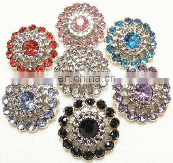 Trendy wholesale rhinestone antique silver button