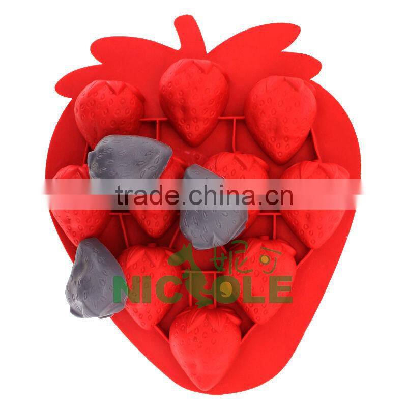 2013 zibo nicole new BC0002 silicone and plastic pineapple ice tray mold ice cube molds