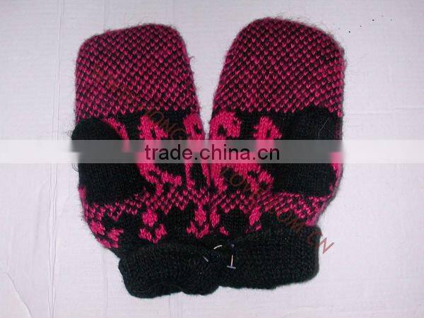 knitting glove