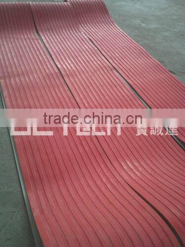 PVC conveyor belt with groove rubber