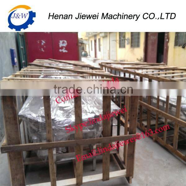 High efficiency chicken feet cutting machine /chicken feet cleaning machine/ chicken feet machine