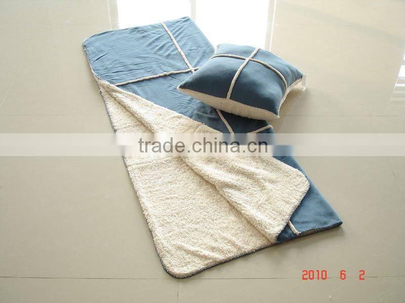 Polar fleece throw with sherpa backing