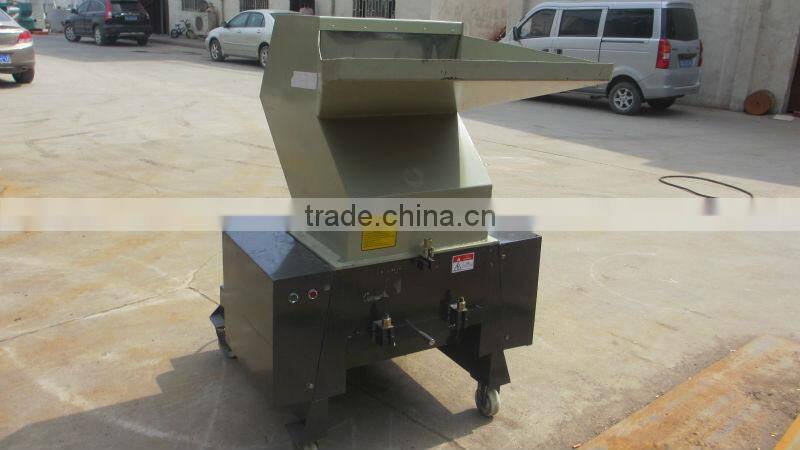 Waste HDPE / PET Plastic Bottle Crushing Machine