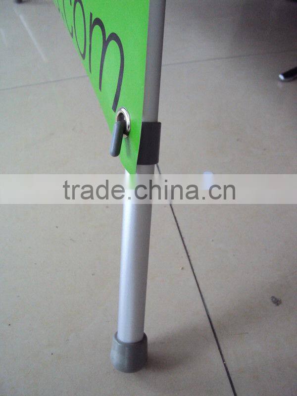 Retractable X Style Banner Stands