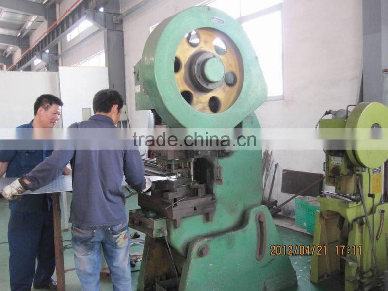 CE High quality low price spray booth GS-100