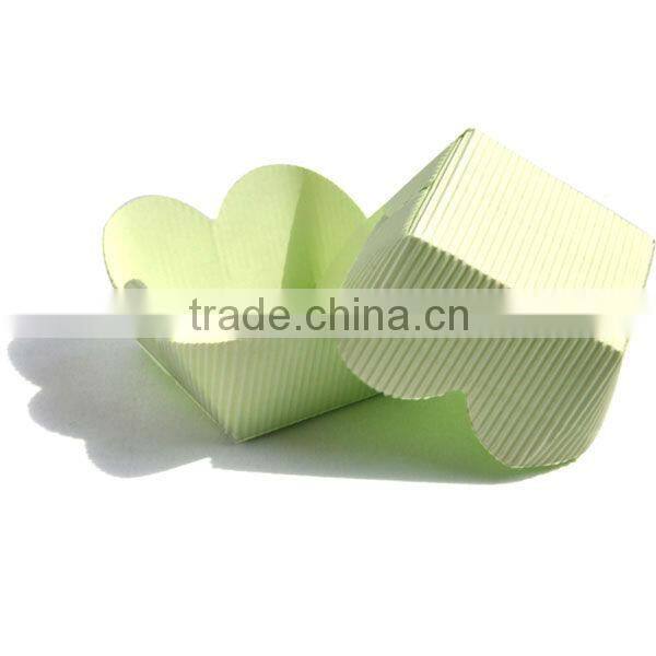 Various design and color cup cakes