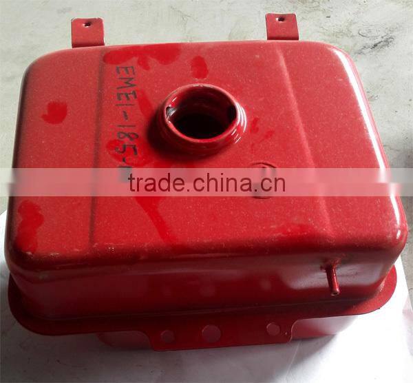 Fuel tank for single cylinder diesel engine of small tractor