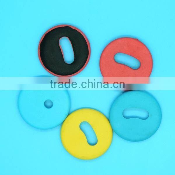 China Manufacturer supplying 13.56mhz 860-960mhz rfid laundry tag in low cost
