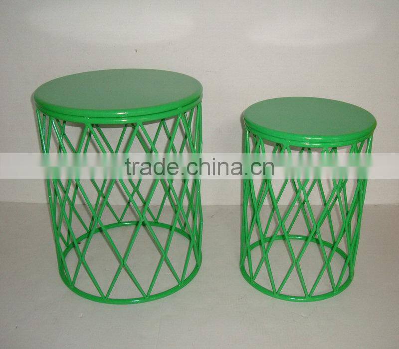 Set of two Metal round chair