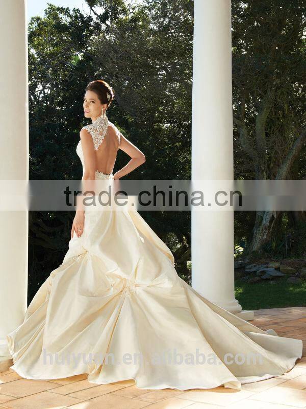 Cream taffeta boat neck ball gown wedding dresses with sleeves