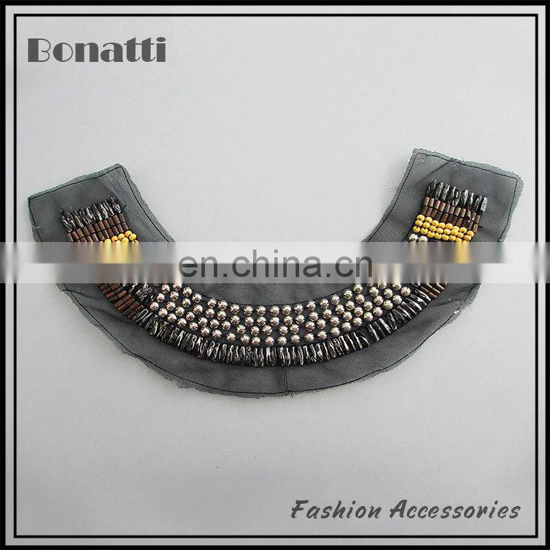 U-shaped agate beaded neckline trims latest design