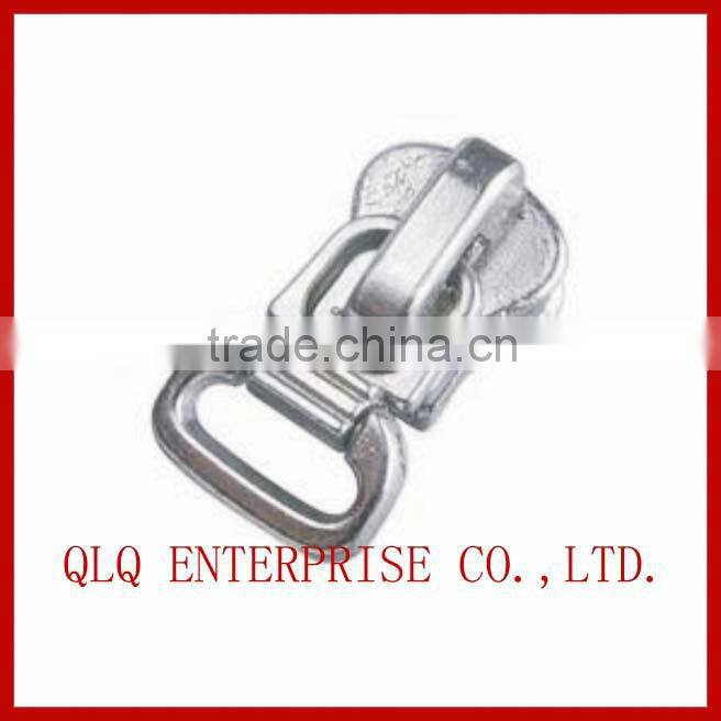 Auto lock zipper and slider