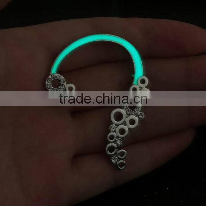 Cheap wholesale earring latest design diamond hollow alloy charm ear cuff