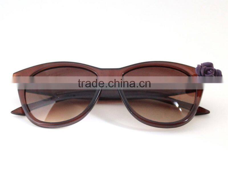 2015 made in china wholesale Plastic flower Fashion sunglasses