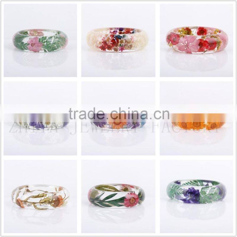 Lucite resinHandmade Real Flower Botanical Garden Resin Bangle Bracelet.