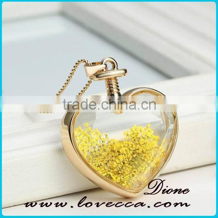 Latest Jewelry Accessories Real Flower Clear Galss Pendant with Chain