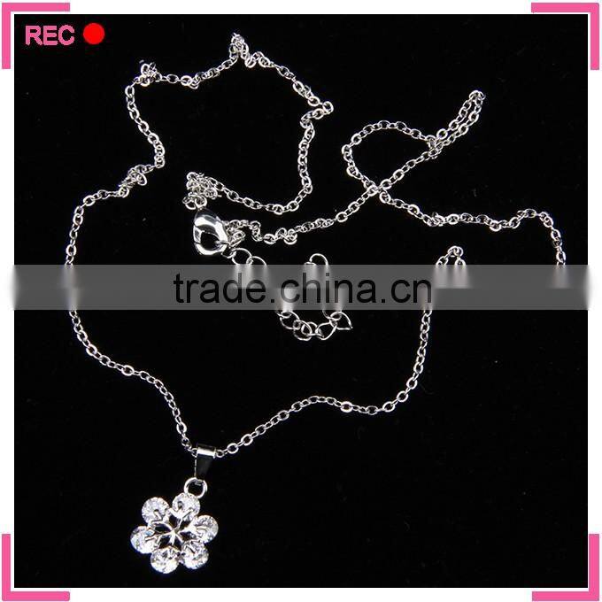 Imitate silver chain necklaces for women, flower pendant latest model fashion necklace