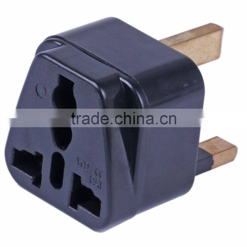 Universal travel adapter for Uk standard plug