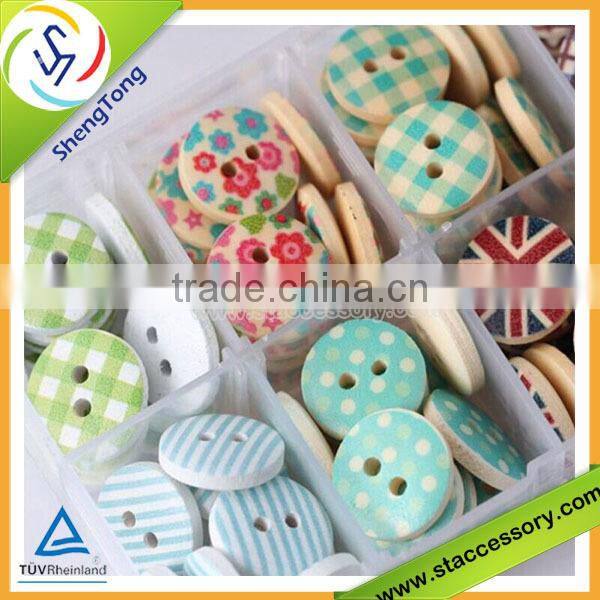 Over 300 patterns fashion high quality garment button/ wooden button hotsale