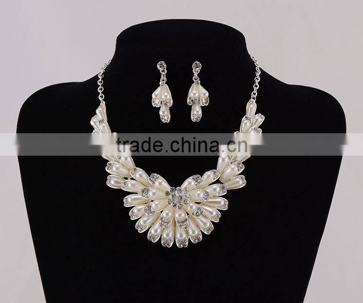 Simple Fashion Atmosphere Design Wedding Jewelry Luxury Pearl Necklace Set