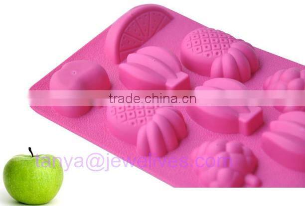 Food grade banana shaped Silicone ice cube tray